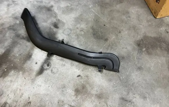 Volvo XC90 Cabin air duct channel 31455254