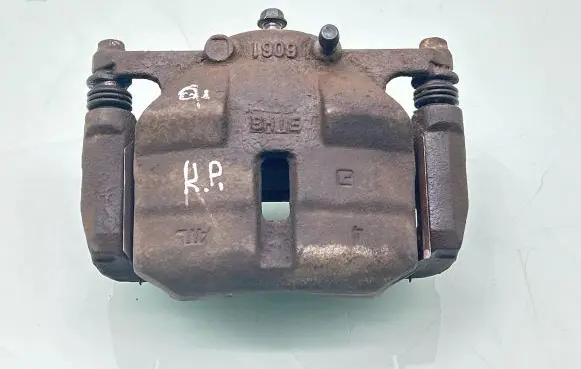 Nissan Qashqai Front brake caliper 41011JD00A