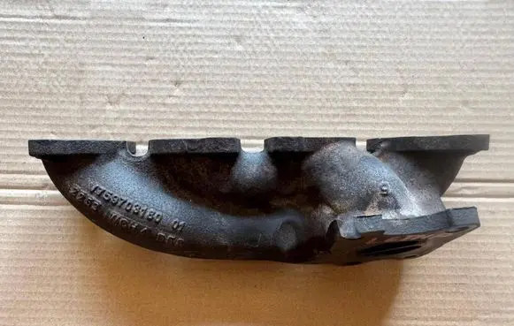 Peugeot 308 Exhaust manifold V759703180