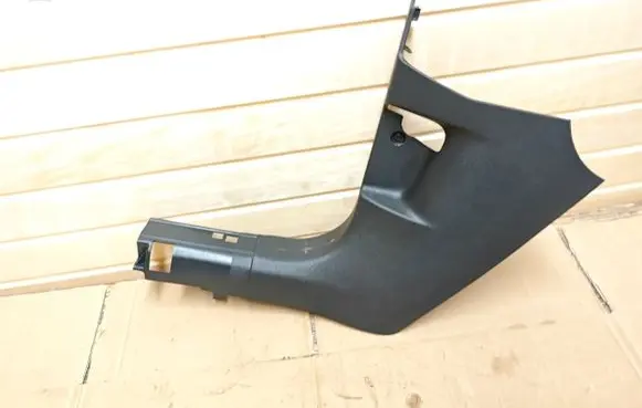 Cupra Born Other sill/pillar trim element 10B863483A