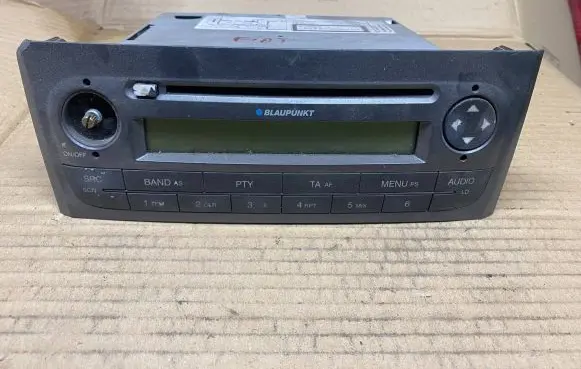 Fiat Grande Punto Radio/CD/DVD/GPS head unit 7645352316 022329 199CD