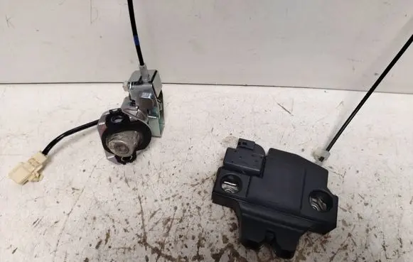 Tailgate/trunk/boot lock/catch/latch