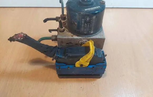 Renault Laguna II ABS Pump 8200053423B P5CT2AAY2 10.0206-0015.4