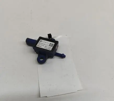 Mercedes-Benz CLA C117 X117 W117 Airbag deployment crash/impact sensor 95889300 A1179053001