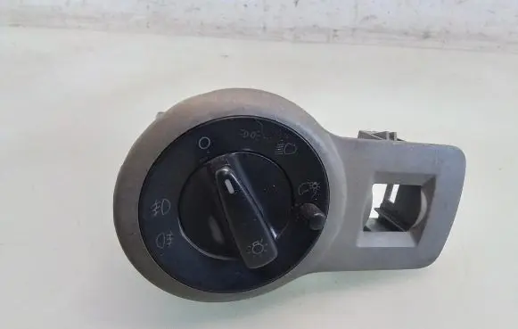 Skoda Octavia Mk1 (1U) Light switch 1U1941565