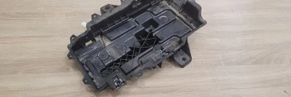 Chrysler Pacifica Battery tray 68271681AD