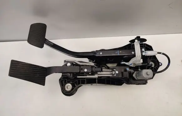Ram 1500 Brake pedal 68312752AN 68312752AB 68312752AC