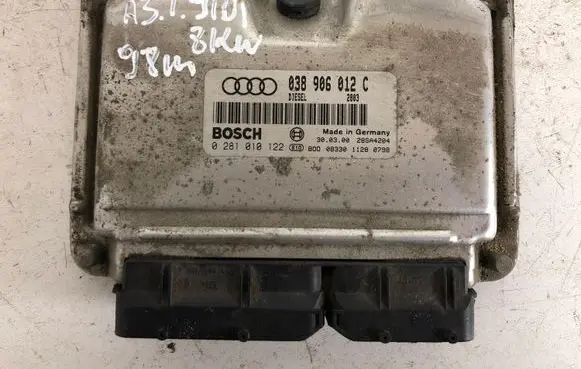 Audi A3 S3 8L Engine control unit/module 038906012C 0281010122