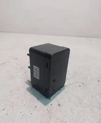 Mercedes-Benz S W221 Central locking vacuum pump 2218000248 A3510010010 1082880340
