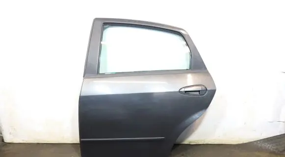 Fiat Linea Rear door