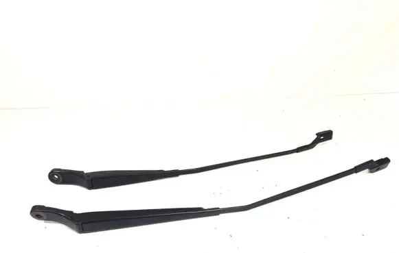 Peugeot 3008 I Front wiper blade arm