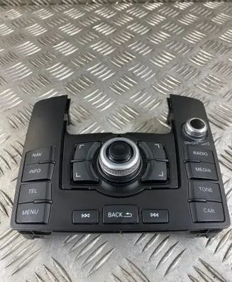 Head unit multimedia control