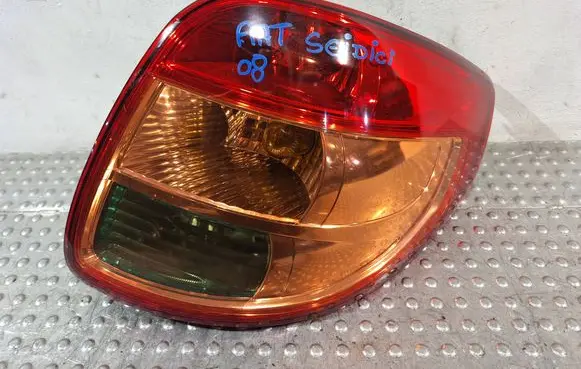 Rear/tail lights