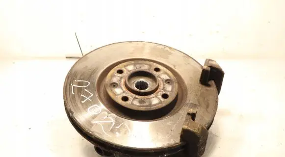 Peugeot 5008 Front wheel hub spindle knuckle