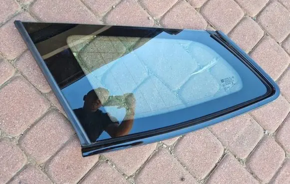 Opel Insignia B Sliding door window/glass 