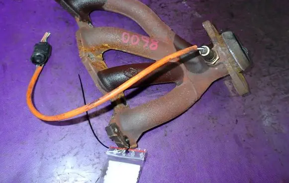 Renault Clio III Exhaust manifold