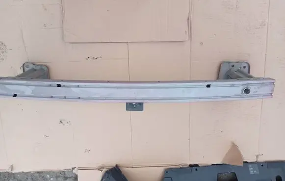 Renault Trafic III (X82) Front bumper cross member 9386698996C