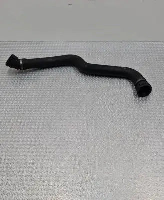 BMW 7 E38 Engine coolant pipe/hose 11532247821