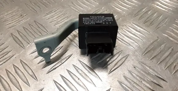 Toyota Land Cruiser (J150) Hazard warning light relay 8198060130 8198160010