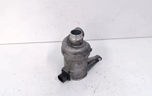 Volvo XC60 Water pump 31368715 702702280