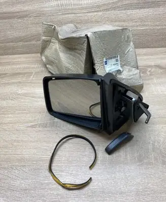 Opel Kadett E Manual wing mirror 90442481