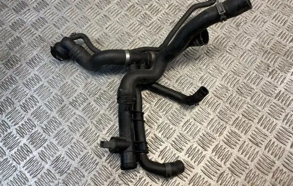 Volkswagen Tiguan Engine coolant pipe/hose 1K0121087K