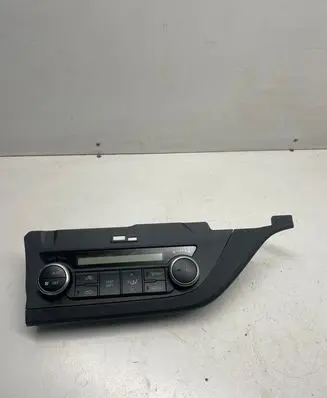 Toyota Auris E180 Climate control unit 75F542