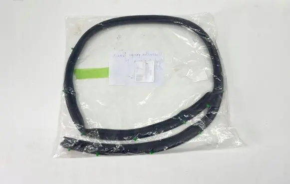 Opel Insignia B Rubber seal loading door 13463938