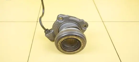 Suzuki Grand Vitara II Clutch slave cylinder M16A 22SP24