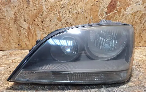 KIA Sorento Headlight/headlamp