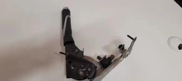 Citroen DS3 Handbrake/parking brake lever assembly 9689033080