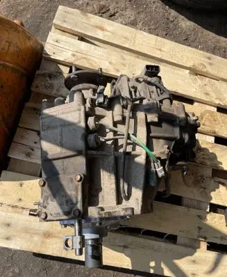 Toyota Land Cruiser (J120) Gearbox transfer box case