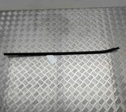 BMW X1 F48 F49 Door glass trim 51337410462 7410462