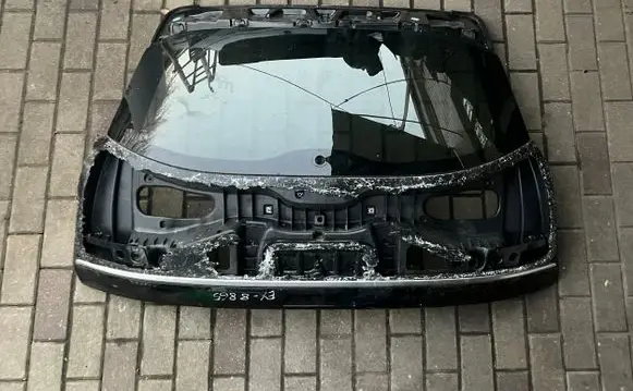 Tailgate/trunk/boot lid