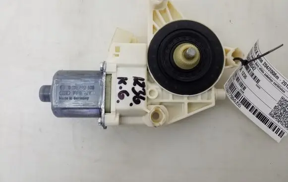 Mercedes-Benz GLK (X204) Rear door window regulator motor A2048200542