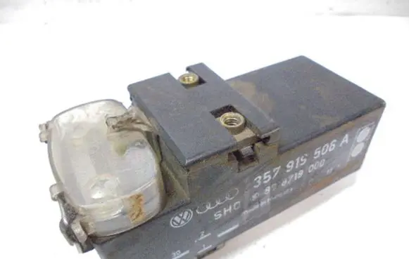 Volkswagen Polo III 6N 6N2 6NF Fan control module 357919506A