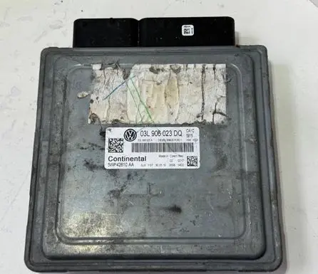 Volkswagen Golf VI Engine control unit/module 03L906023DQ