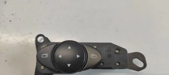 Mercedes-Benz E W211 Wing mirror switch A2118202110 03211000 Q07