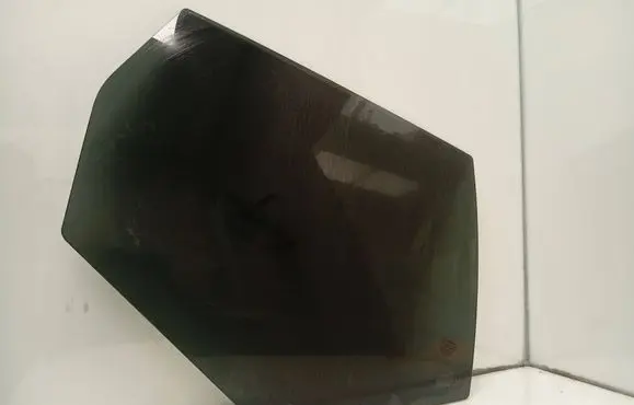 Volvo XC60 Rear door window glass 43R001090 DOT27M54600AS3 E000184