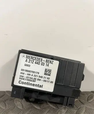 Mercedes-Benz E W212 Fuel injection pump control unit/module A2124400314 5WK11555CBF