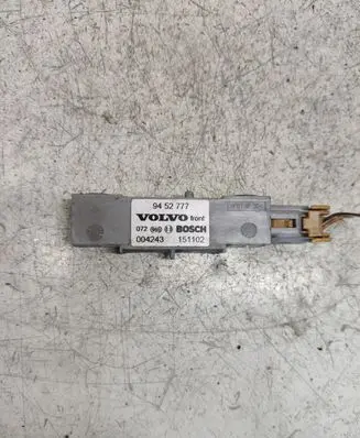 Volvo V70 Airbag deployment crash/impact sensor 9452777