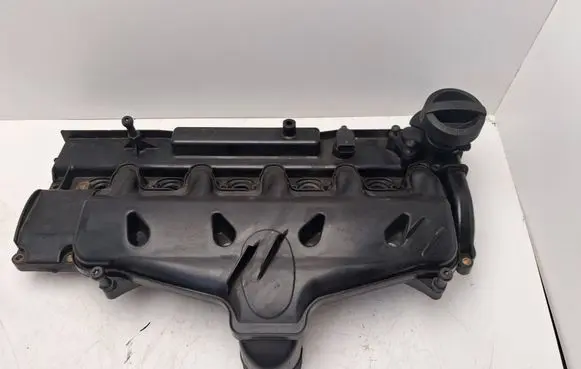 Volvo V70 Rocker cam cover 30743259 DP5UA PA66GF35