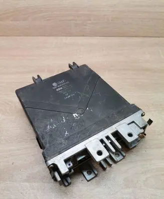 Audi 80 90 S2 B4 Engine control unit/module ECU 037906022EE
