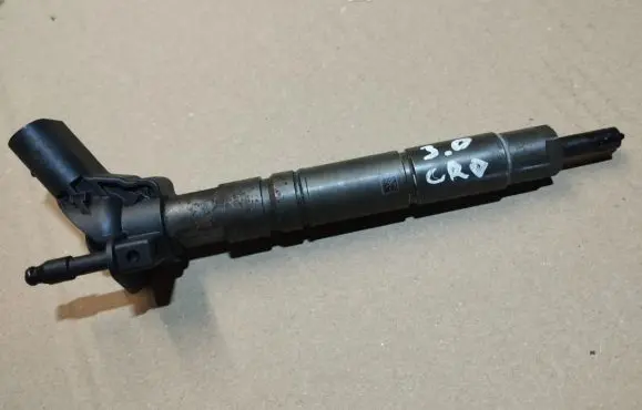 Jeep Grand Cherokee (WK) Fuel injector A6420700587 0445115027