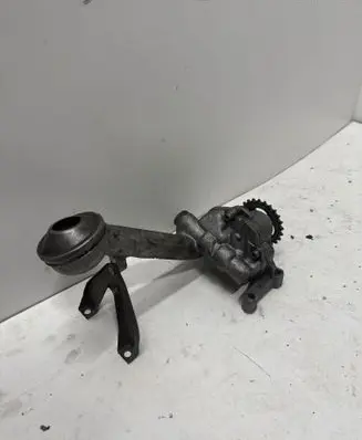 Mercedes-Benz Sprinter W906 Oil pump 0031811120