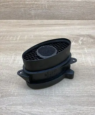 BMW 5 E39 Mass air flow meter 7787076 0928400468