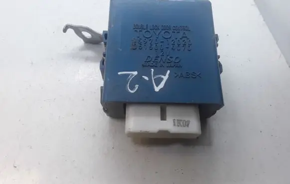 Toyota Auris 150 Door central lock control unit/module 8597012020 0515004070