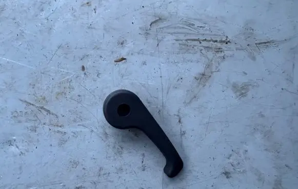KIA EV6 Engine bonnet (hood) release handle 811812B900