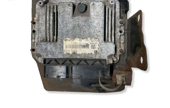 Opel Astra H Engine control unit/module 0281012549