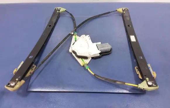Audi A8 S8 D4 4H Rear door window regulator with motor 4H0839462B